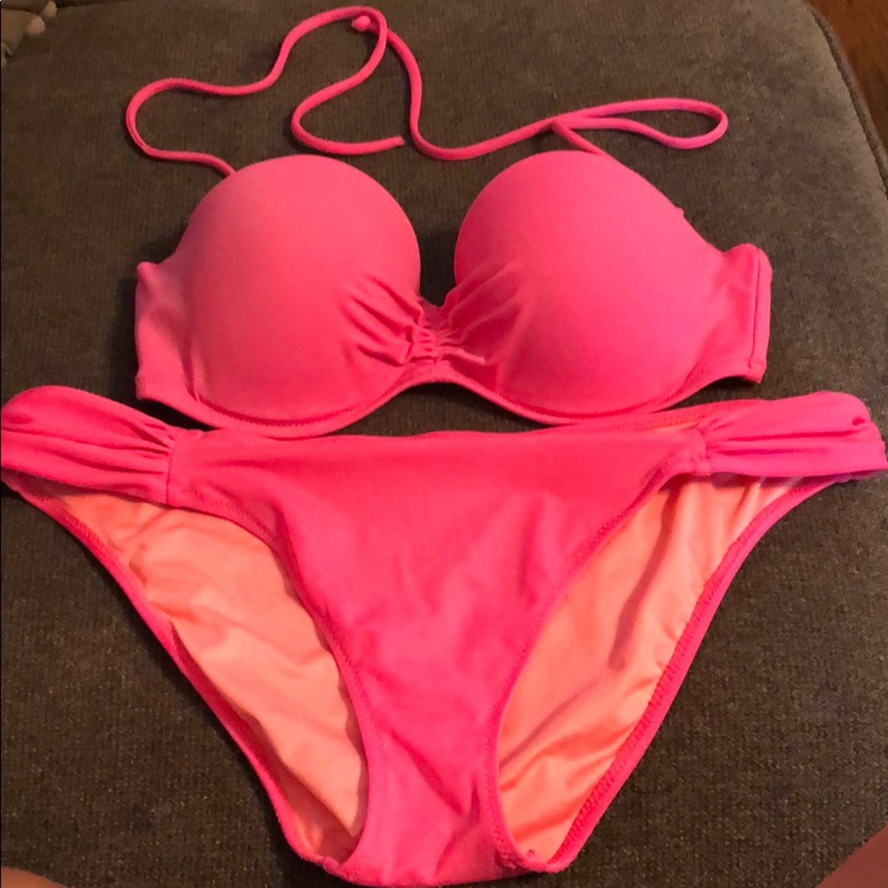 Victoria’s Secret baiting suit 34/C/L